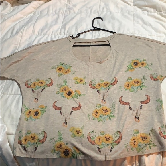 Top - Picture 2 of 3